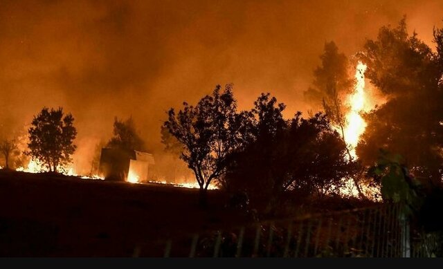 گسترش آتش سوزی در جنگل های یونان