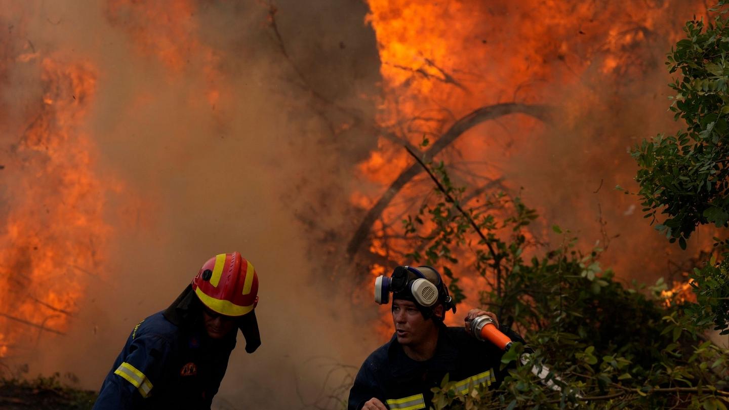 ادامه آتش سوزی جنگل ها در کشورهای اروپایی