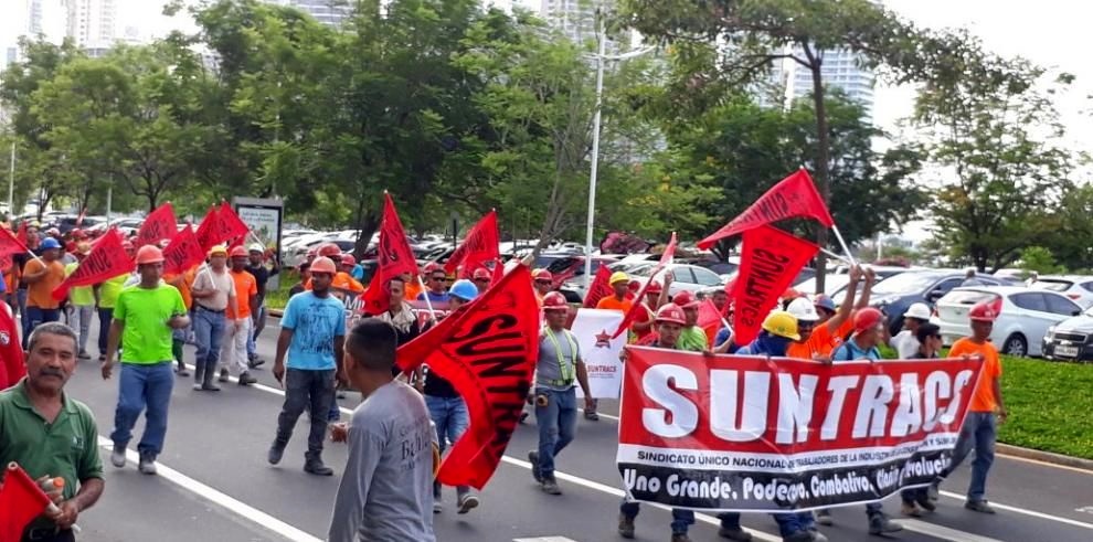 تداوم اعتراضات کارگران پانامایی