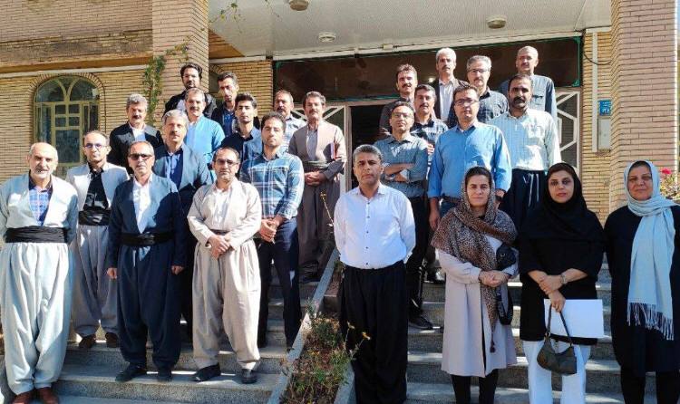 اعلام اعتراض اعضای انجمن صنفی معلمان سقز_کردستان