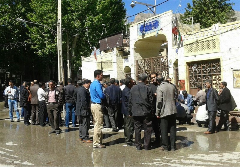 اعتراض کارگران کارخانه صدر فولاد خرم آباد