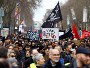 استمرار اعتراضات به اصلاح قانون بازنشستگی در فرانسه