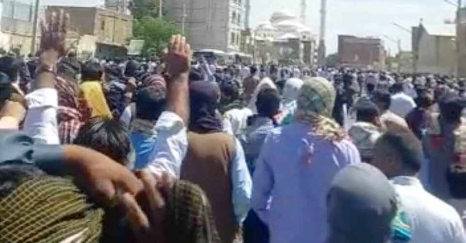 تداوم تظاهرات ضد حکومتی در زاهدان
