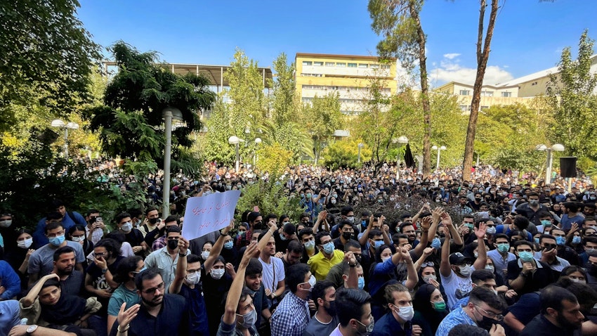 اعتراض دانشجویان سه دانشگاه به موج اخراج استادان