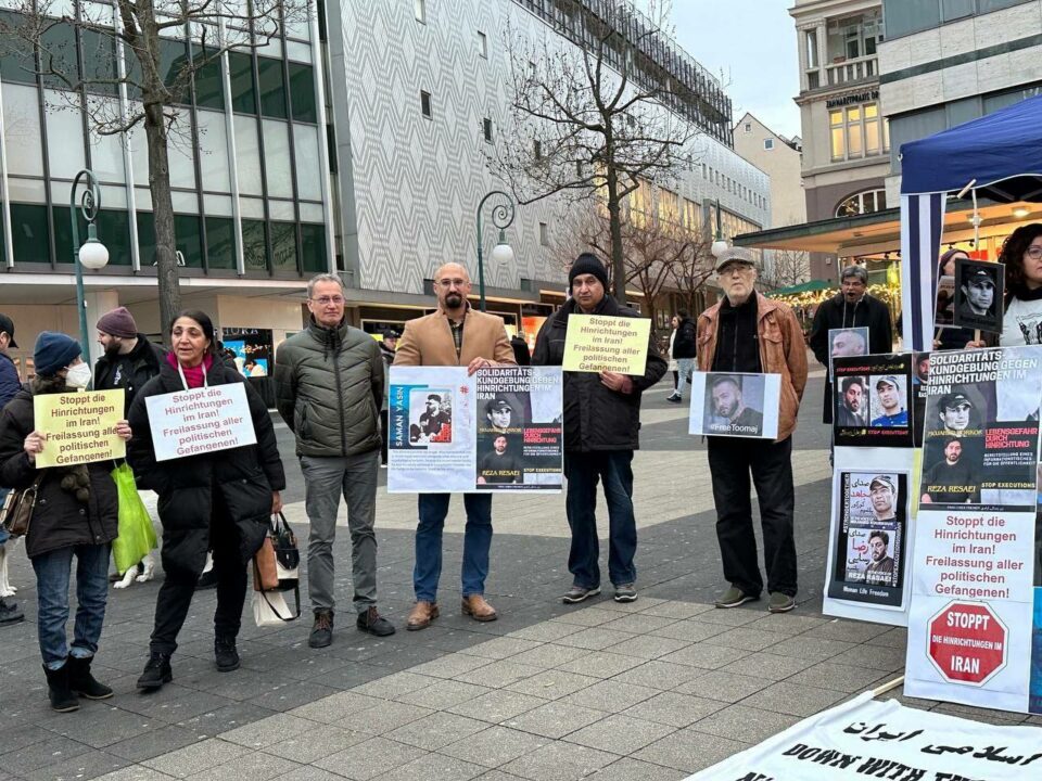 تظاهرات ایرانیان آلمان و بریتانیا در محکومیت صدور احکام اعدام توسط