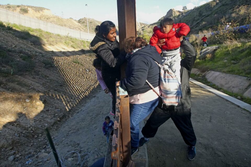 ربودن 31 مهاجر در راه آمریکا توسط تبهکاران مکزیکی 2