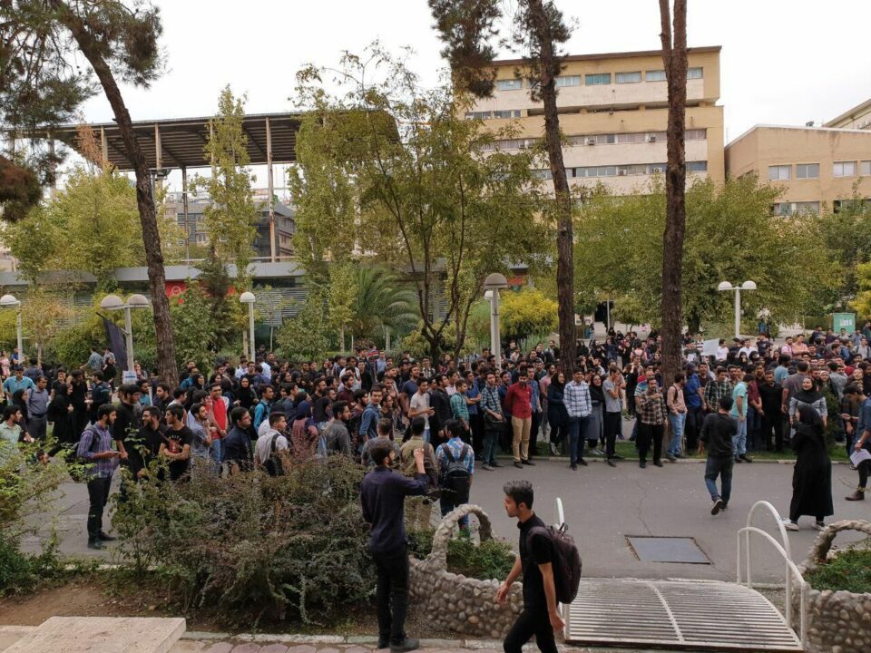 اعتصاب عمومی دانشجویان دانشگاه امیرکبیر 2