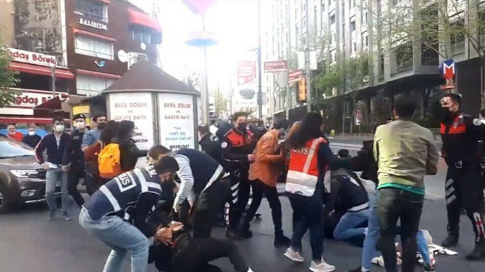 یورش پلیس در استانبول و بازداشت فعالان چپ 2