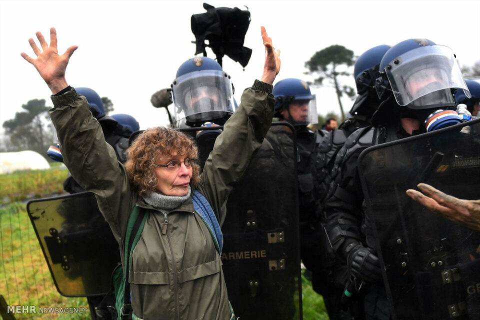 تجمع و درگیری فعالان محیط زیست با پلیس در فرانسه