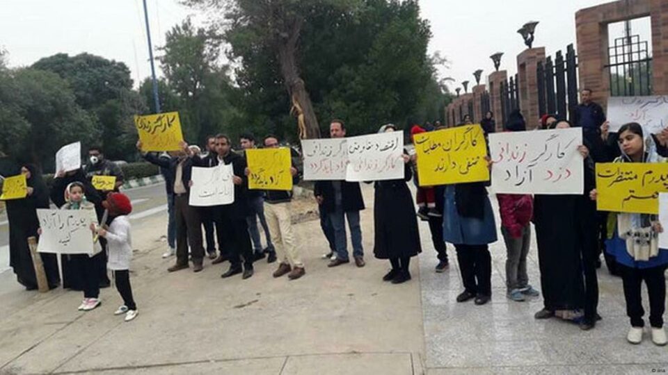 تجمع اعتراضی کارگران کارخانه کشت و صنعت مغان