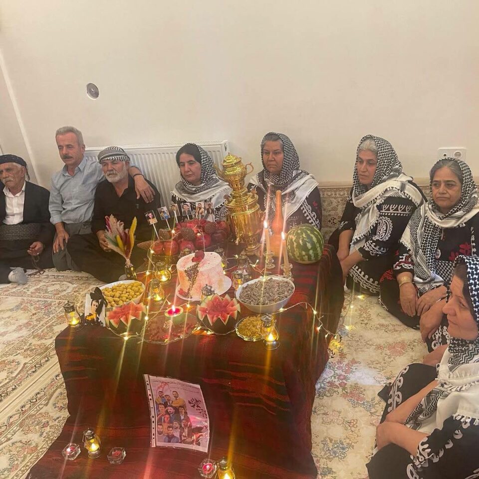 ادامه دادخواهی خانواده جانباختگان در شب یلدا و تاکید به ادامه مبارزه1