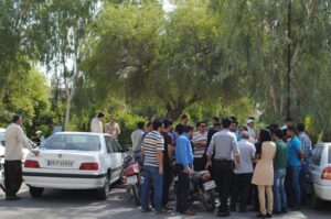 راهپیمایی مالباختگان شرکت گلباران دزفول به همراه خانواده هایشان