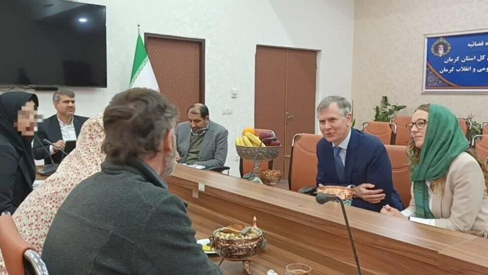 بازداشت دو شهروند بریتانیایی به اتهامات امنیتی در کرمان
