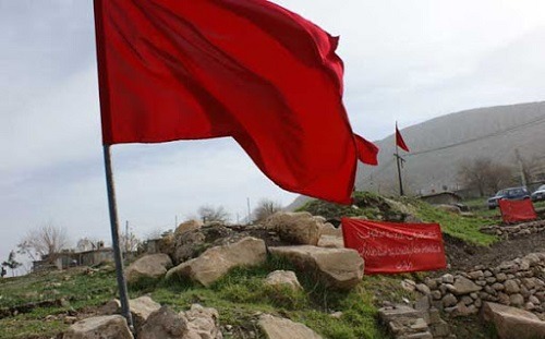 دیدار جمعی از دوستداران کومله در بانه با خانواده جانباختگان را آزادی