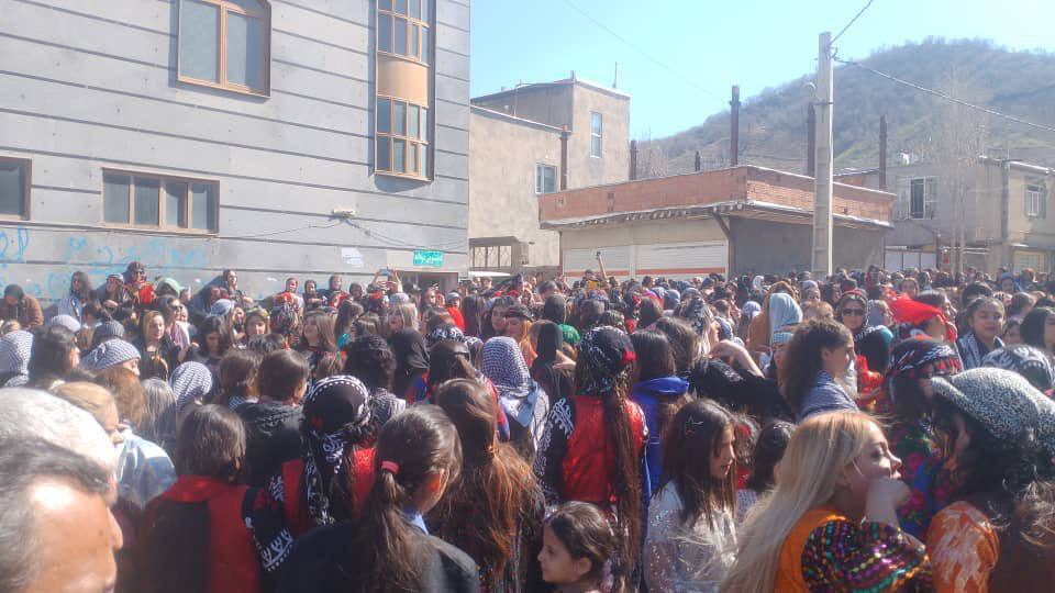 برگزاری مراسم نوروز در روستای نی مریوان با وجود فشارهای امنیتی