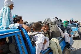 کشته و زخمی شدن 12 کارگر مهاجر بر اثر واژگونی خودرو