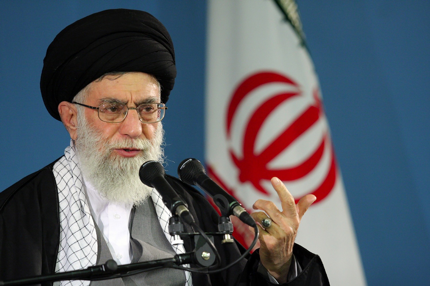 افشای دروغها و ریاکاری بی شرمانه خامنه ای