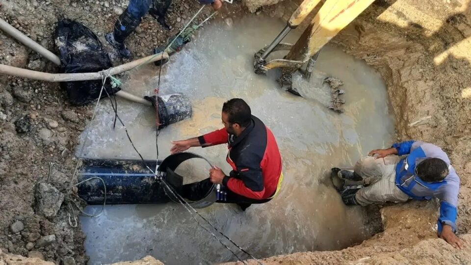 اعتراض کارگران آب و فاضلاب رودبار