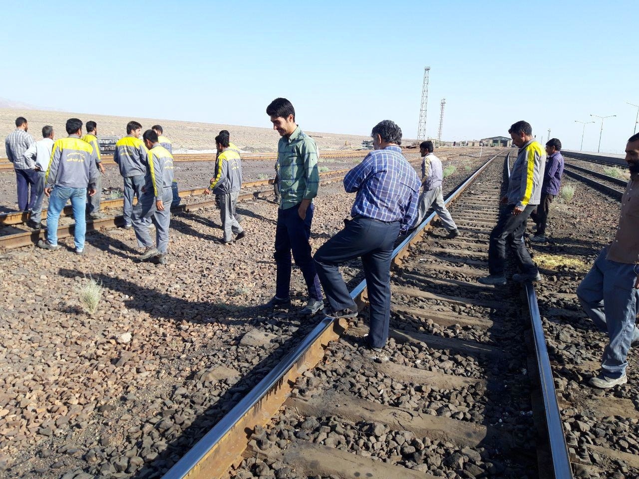 اعتراض کارگران ابنیه فنی راه آهن آذربایجان