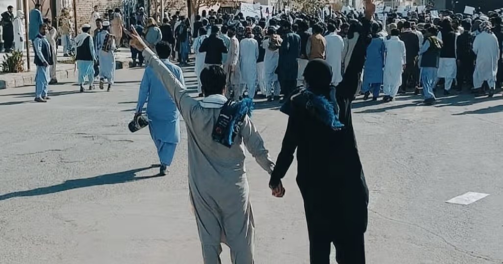 تجمع اعتراضی شهروندان بلوچ در پی شلیک به معترضان راسک