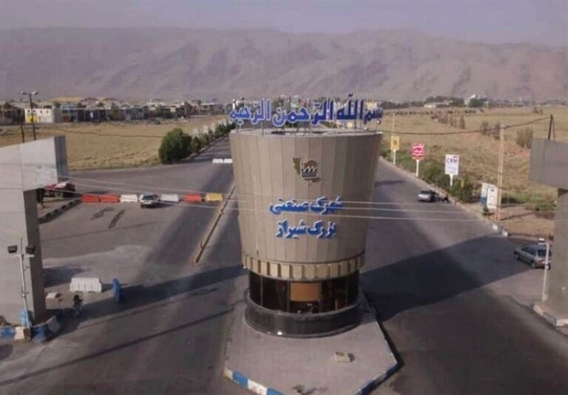 تجمع اعتراضی کارگران و کامیونداران در شهرک صنعتی شیراز