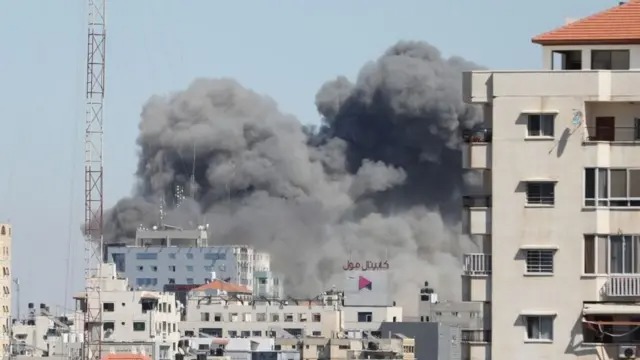 تشدید حملات اسرائیل به غزه و بمباران محل اسکان آوارگان فلسطینی