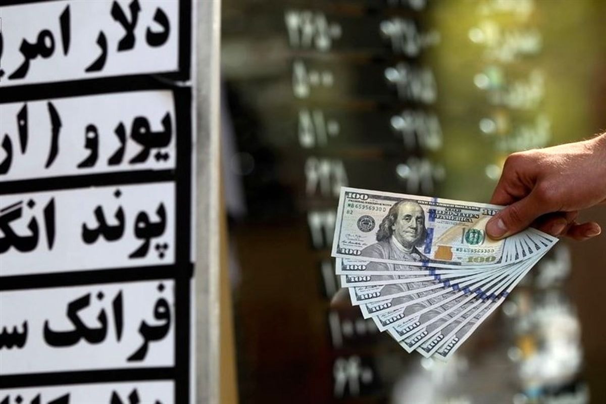 سرکوب صرافی‌ها در پی جهش قیمت دلار