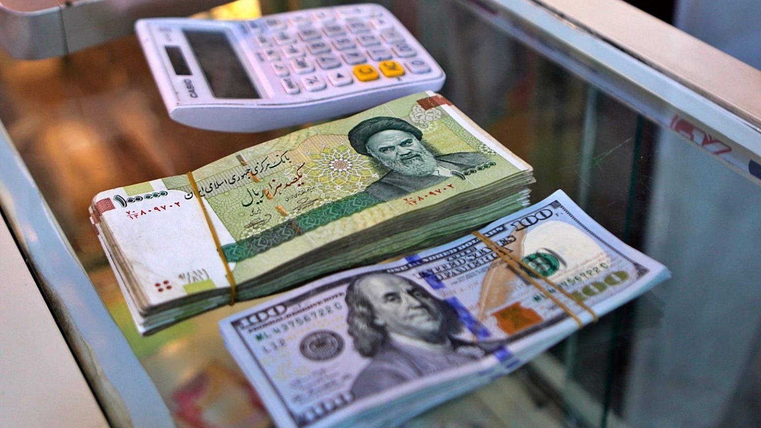 آخرین تحولات بازار ارز ایران در چهارمین روز درگیریها 