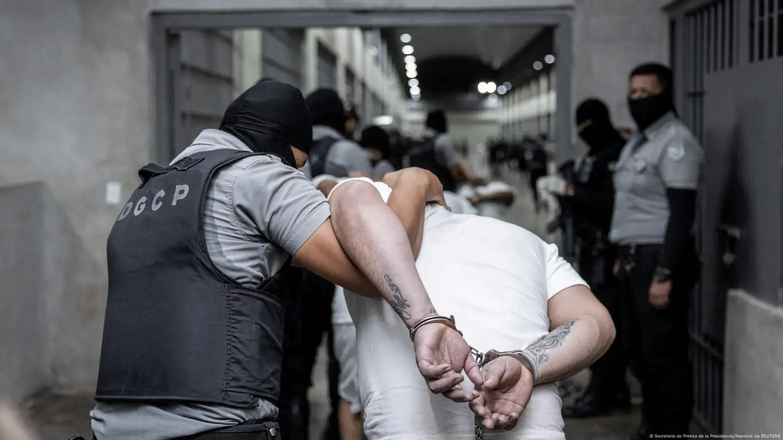 بازداشت ۱۳۰ مهاجر ایرانی در آمریکا