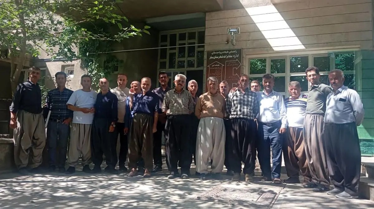 تجمع اعتراضی کارگزاران مخابرات روستایی در سقز