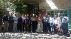 تجمع اعتراضی کارگزاران مخابرات روستایی سقز نسبت به معوقات
