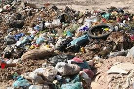 وضعیت نابسامان پسماند و جوی‌ های آب در خیابان جام‌جم زاهدان