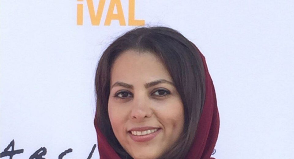 بازداشت نگین امین‌زاده توسط نیروهای امنیتی در شیراز
