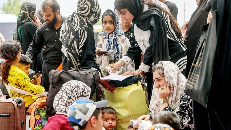 بیانیه کانون صنفی معلمان تهران در اعتراض به نقض حقوق کودکان افغانستانی