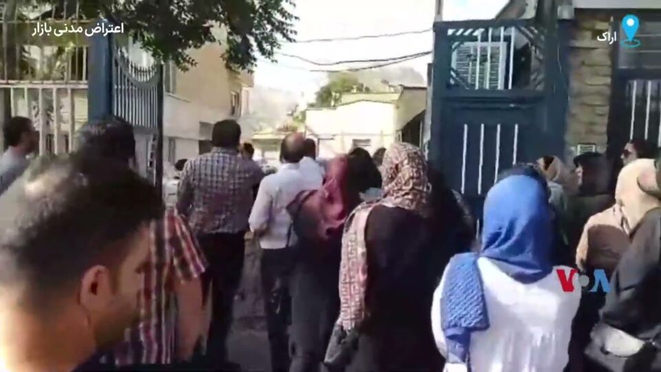 تجمع و تحصن متقاضیان مسکن ملی در اراک 1