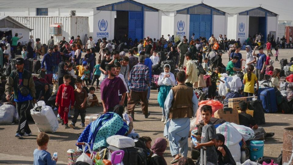 موج بازگشت مهاجران افغان در آستانه پایان ضرب‌الاجل ایران1